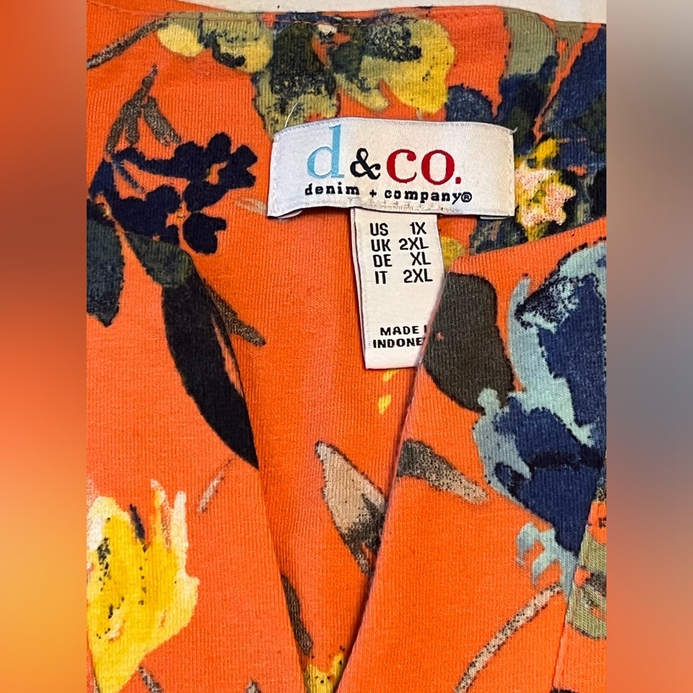 Denim‎ & Co. Plus Size Floral Orange Blouse - Picture 4 of 5